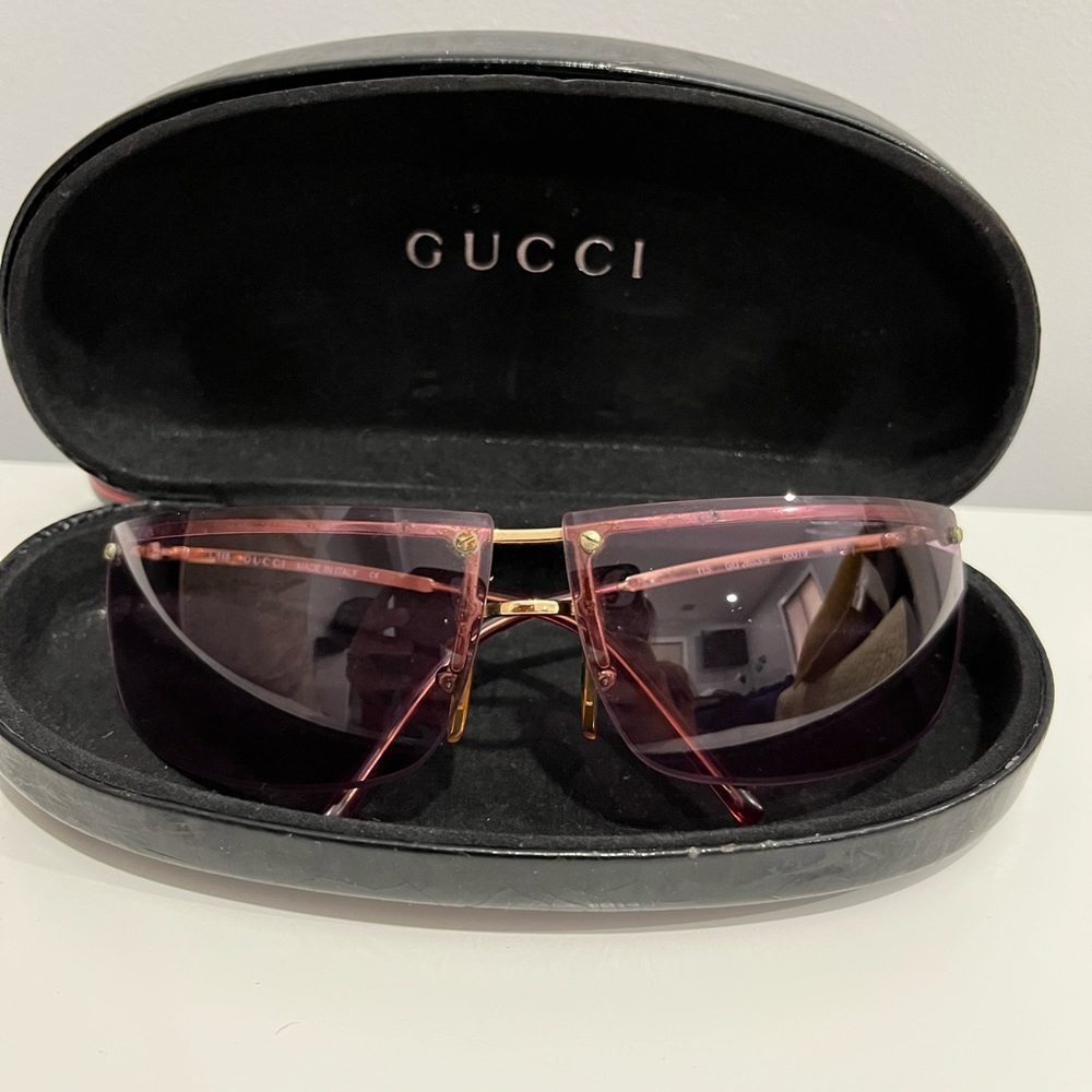 Gucci Glasses w Case